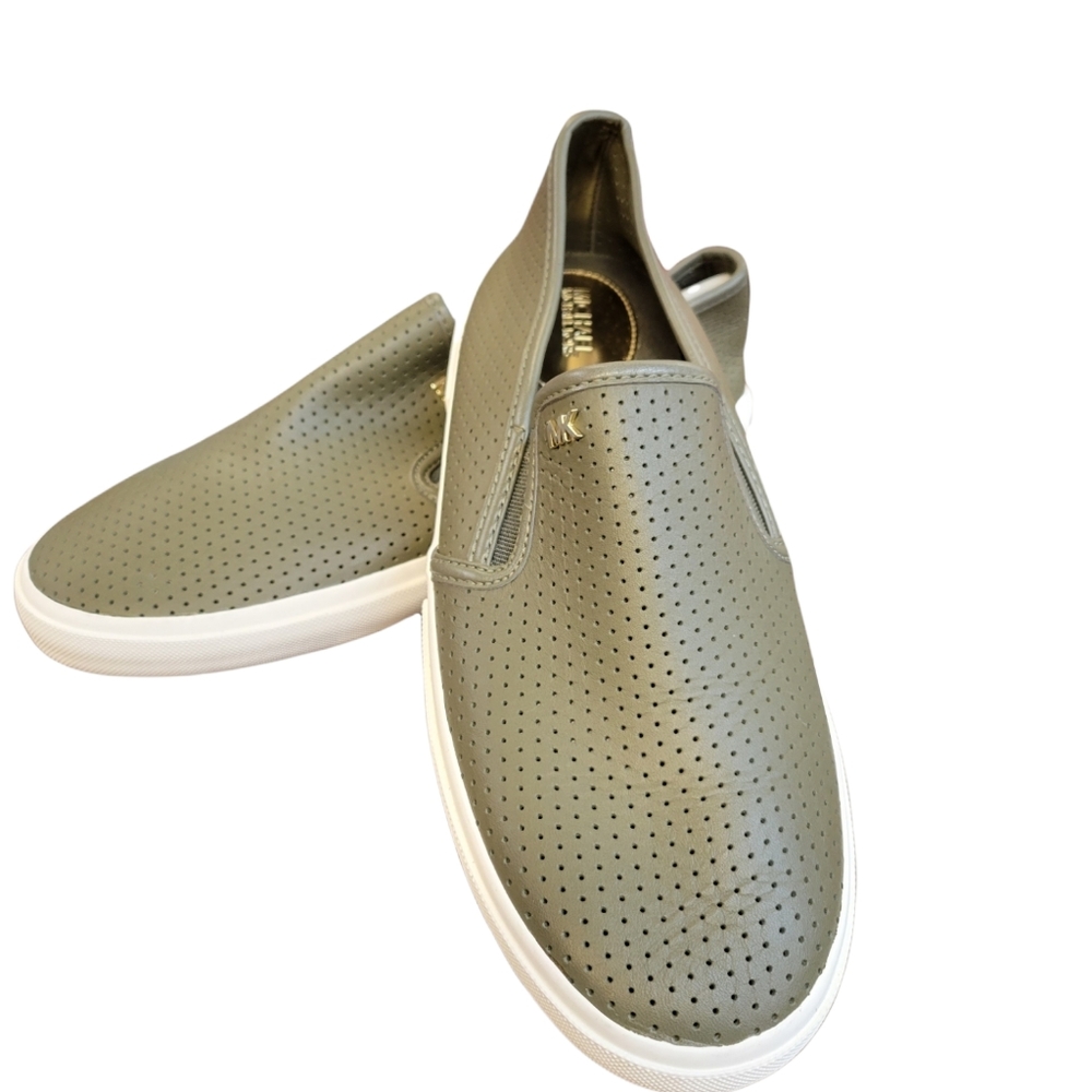 New Without Tag Michael Kors Keaton Slip-On Sneaker MK LOGO Size 8.5